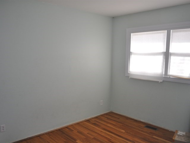 511 Konen Ave, Aurora, IL 60505 photo 8