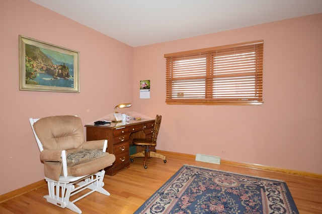6956 N Central Ave, Chicago, IL 60646 photo 10
