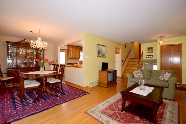 6956 N Central Ave, Chicago, IL 60646 photo 7