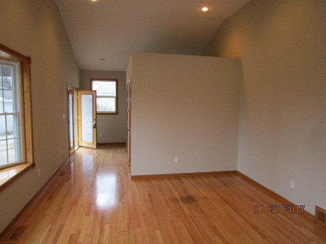 714 Willow St, Maple Park, IL 60151 photo 9