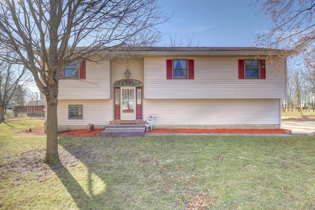 201 Eisenhower Dr, Philo, IL 61864 photo 18