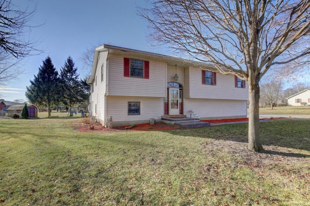 201 Eisenhower Dr, Philo, IL 61864 photo 20