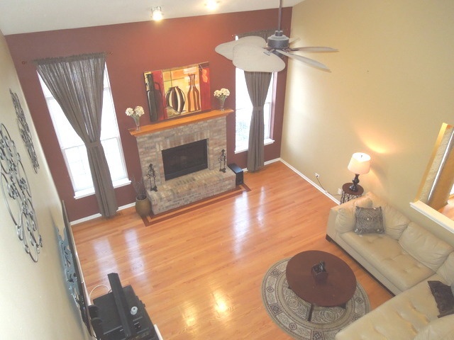 16362 Fairfield Dr, Plainfield, IL 60586 photo 2