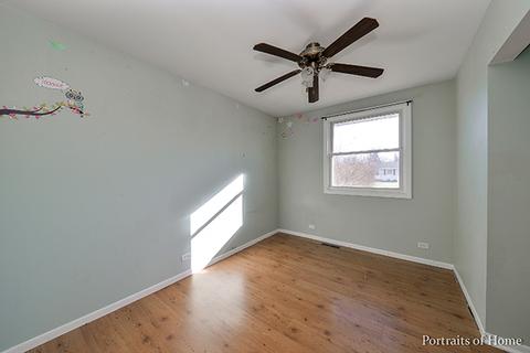 301 Mohawk Dr, Carol Stream, IL 60188 photo 9