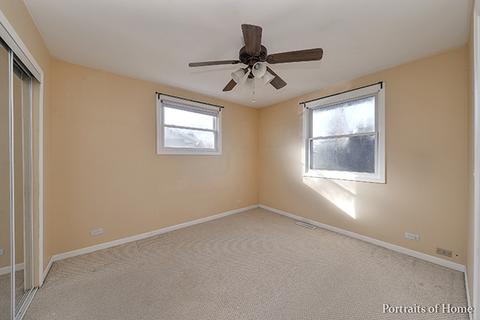 301 Mohawk Dr, Carol Stream, IL 60188 photo 7