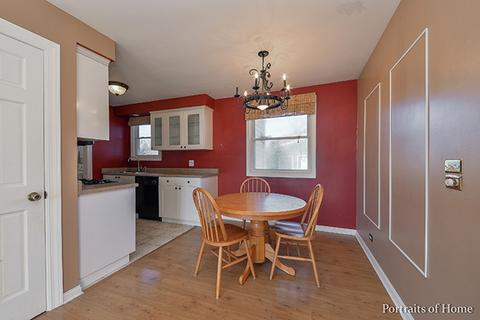 301 Mohawk Dr, Carol Stream, IL 60188 photo 3