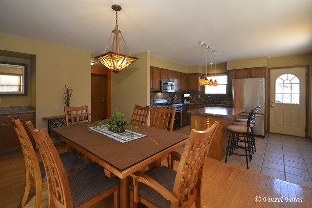 2006 Parker St, Mchenry, IL 60050 photo 7
