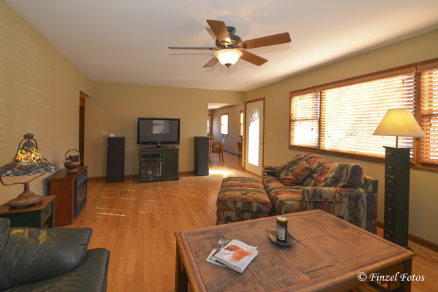 2006 Parker St, Mchenry, IL 60050 photo 8