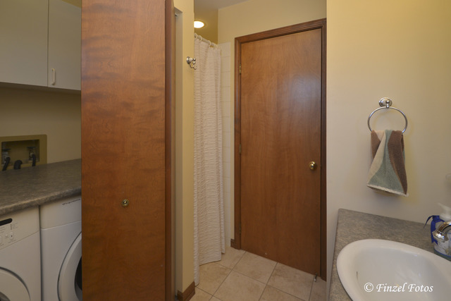 2006 Parker St, Mchenry, IL 60050 photo 14