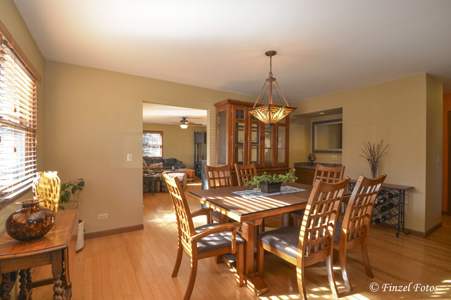 2006 Parker St, Mchenry, IL 60050 photo 5