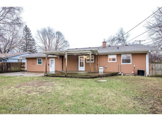 1512 W Pine St, Holiday Hills, IL 60051 photo 10
