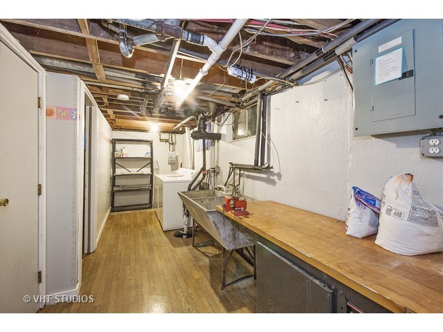 1512 W Pine St, Holiday Hills, IL 60051 photo 9