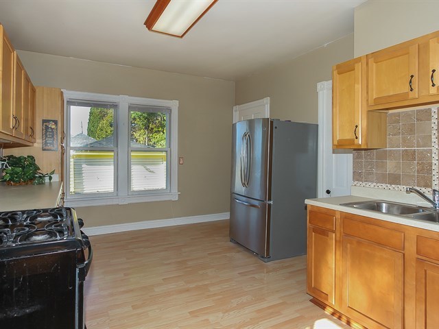 162 N Worth Ave, Elgin, IL 60123 photo 12
