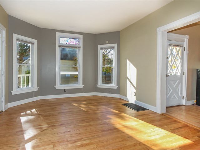 162 N Worth Ave, Elgin, IL 60123 photo 11