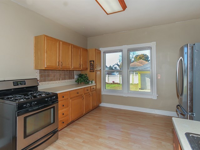162 N Worth Ave, Elgin, IL 60123 photo 14