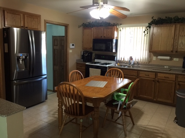 7459 Beloit Ave, Bridgeview, IL 60455 photo 5