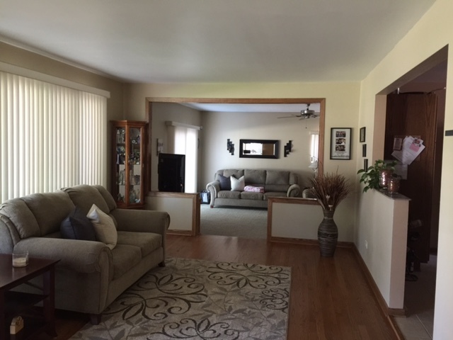 7459 Beloit Ave, Bridgeview, IL 60455 photo 3
