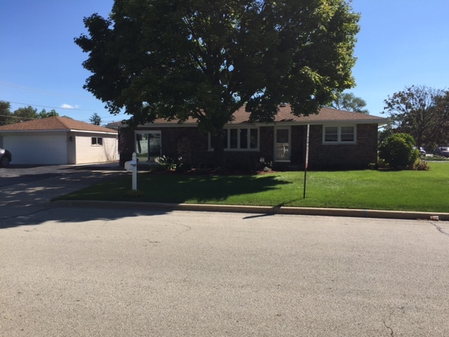 7459 Beloit Ave, Bridgeview, IL 60455 photo 1