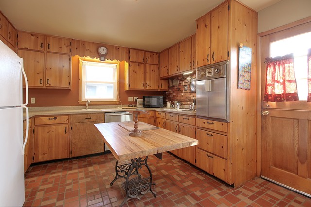 924 W Vanmeter St, Kankakee, IL 60901 photo 4