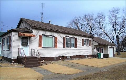 210 Oak St, Cedar Point, IL 61316 photo 1