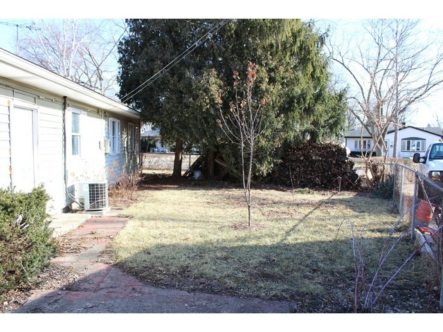 217 Renee Ter, Wheeling, IL 60090 photo 12