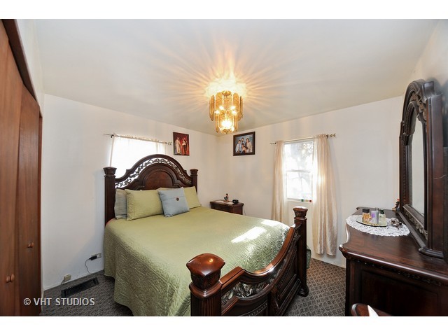217 Renee Ter, Wheeling, IL 60090 photo 7