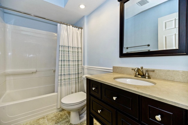 1212 Elm St, Wheaton, IL 60187 photo 10