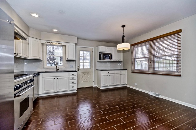 1212 Elm St, Wheaton, IL 60187 photo 4