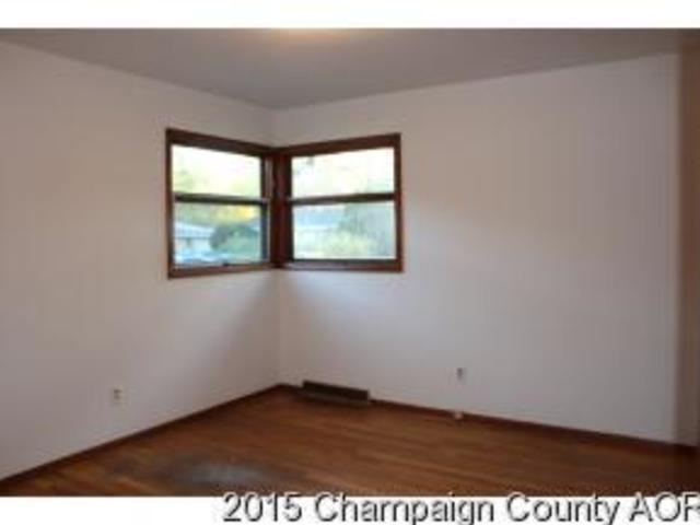 1211 Thomas Dr, Champaign, IL 61821 photo 7