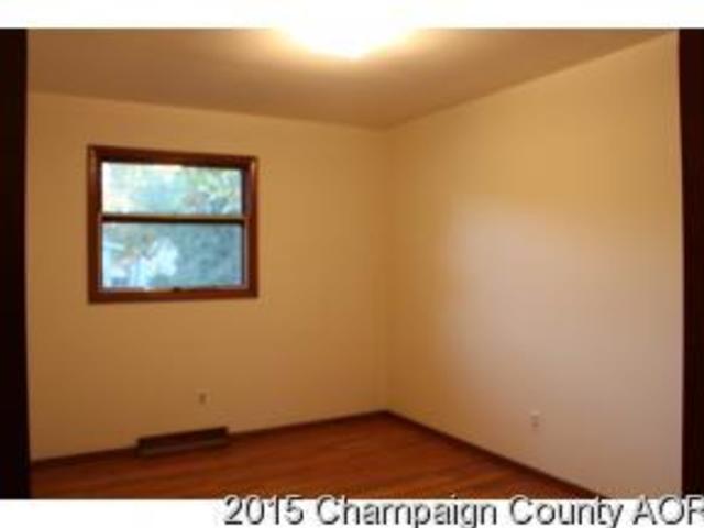 1211 Thomas Dr, Champaign, IL 61821 photo 6
