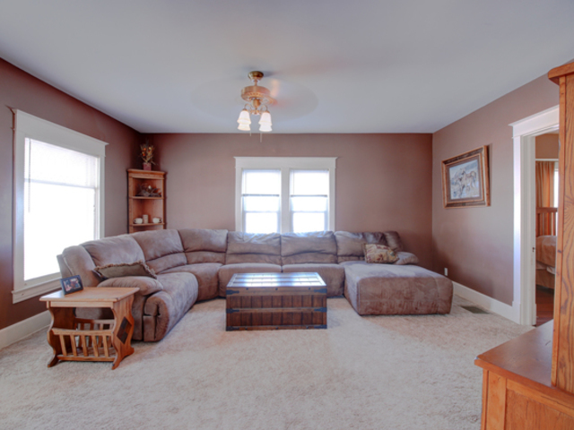 208 N Leney St, Ogden, IL 61859 photo 4