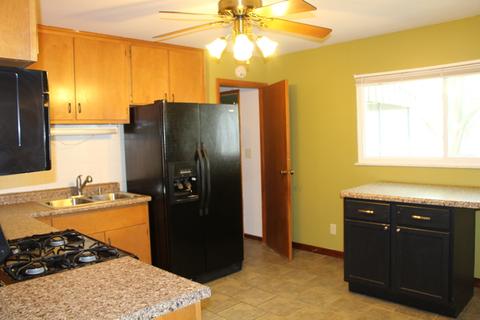 1303 Maplepark Dr, Champaign, IL 61821 photo 6