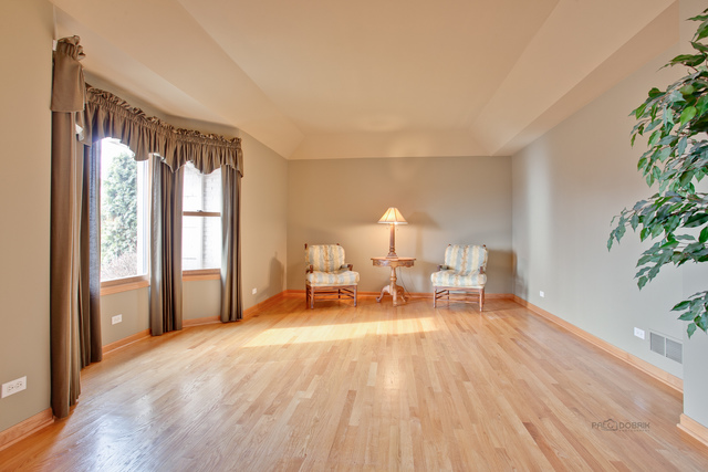6512 Burning Tree Cir, Mchenry, IL 60050 photo 4