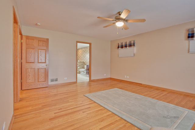 6512 Burning Tree Cir, Mchenry, IL 60050 photo 11