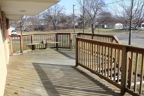 201 Ash Ave, Morrison, IL 61270 photo 3