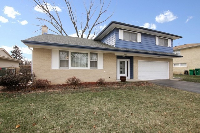 939 Garden Ln, Wheeling, IL 60090 photo 1