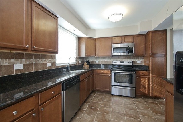 939 Garden Ln, Wheeling, IL 60090 photo 6