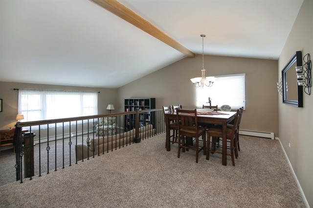 939 Garden Ln, Wheeling, IL 60090 photo 4