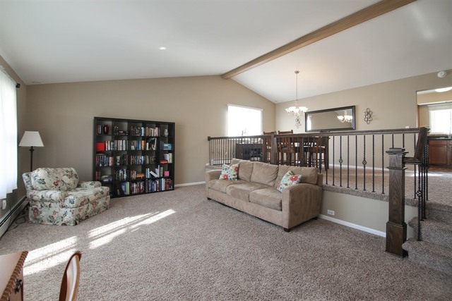 939 Garden Ln, Wheeling, IL 60090 photo 2