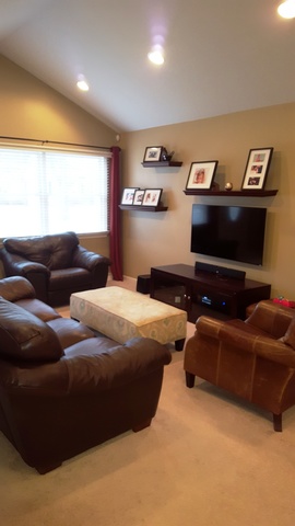 139 Wilcox Ave, Elgin, IL 60123 photo 2