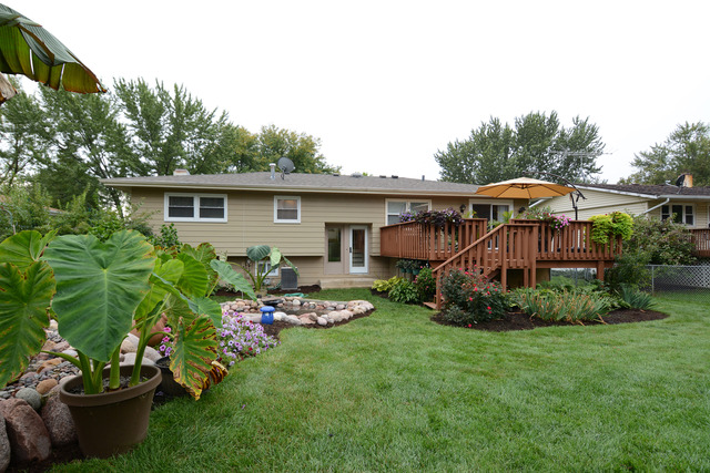 1176 Crestview Dr, Elgin, IL 60123 photo 20
