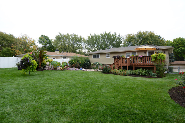 1176 Crestview Dr, Elgin, IL 60123 photo 22
