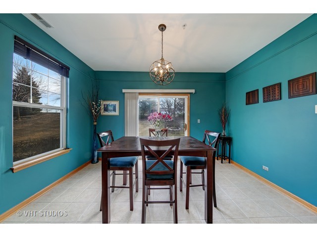 115 Schneider Ct, North Aurora, IL 60542 photo 6