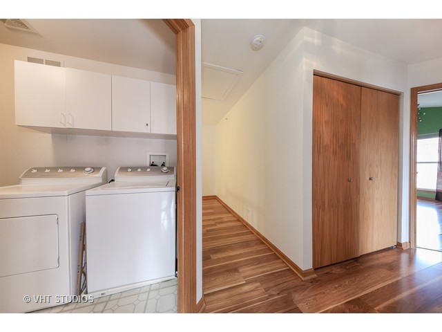 115 Schneider Ct, North Aurora, IL 60542 photo 14