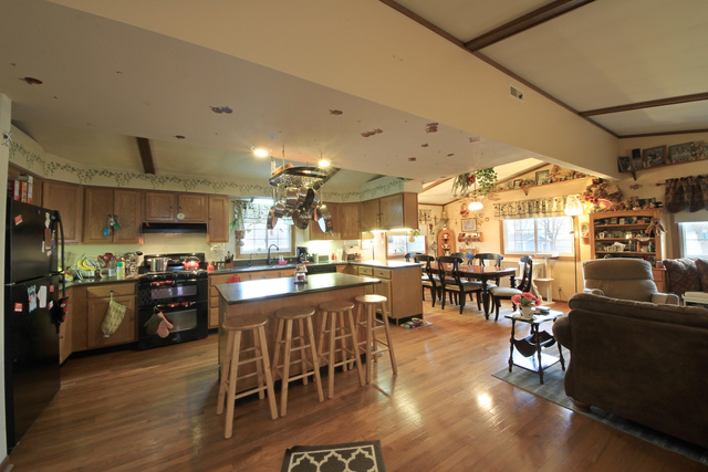 2050 E Clark St, Diamond, IL 60416 photo 3