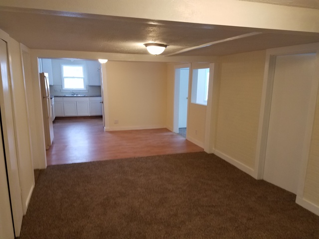 11909 Maple Ave, Hebron, IL 60034 photo 3
