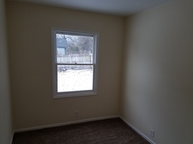 11909 Maple Ave, Hebron, IL 60034 photo 8