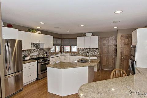 810 Regner Rd, Mchenry, IL 60051 photo 13