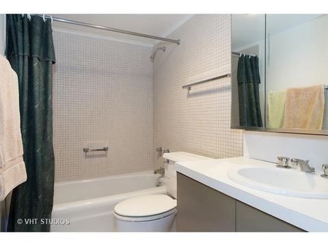 175 E Delaware Pl #5503, Chicago, IL 60611 photo 8