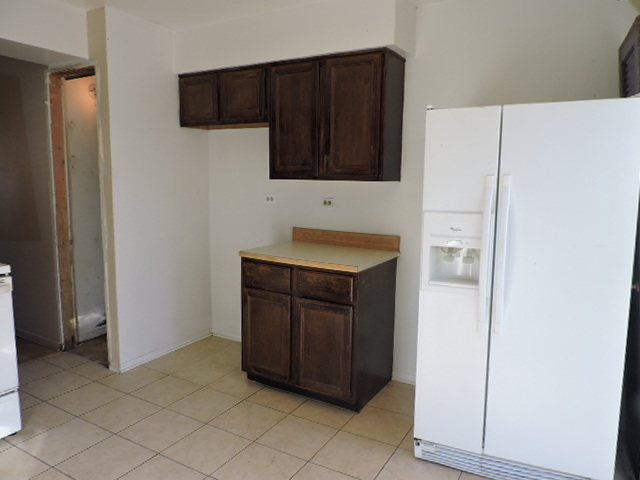 9355 Hamilton Ct #D, Des Plaines, IL 60016 photo 10